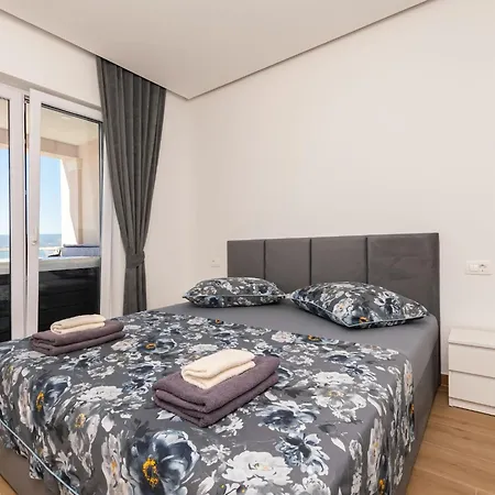 Hope - Three-bedroom With Jacuzzi Stanko Apartmán