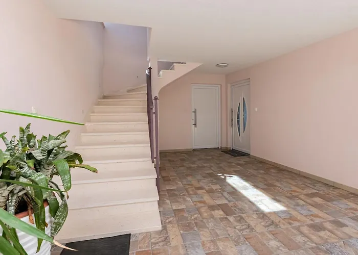 Hope - Three-bedroom With Jacuzzi Stanko *