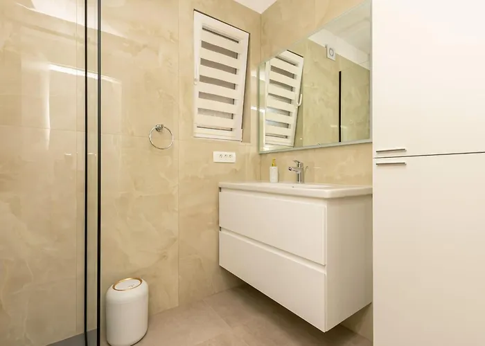 Hope - Three-bedroom With Jacuzzi Stanko Dugi Rat